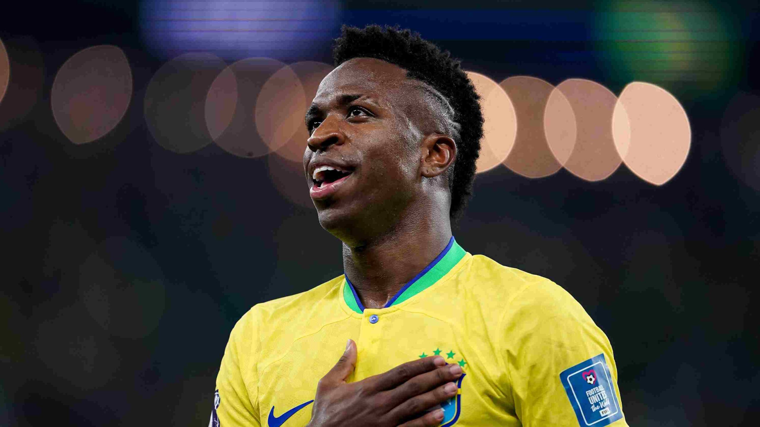 Nội bộ Real Madrid căng thẳng vì quyền hình ảnh Vinícius