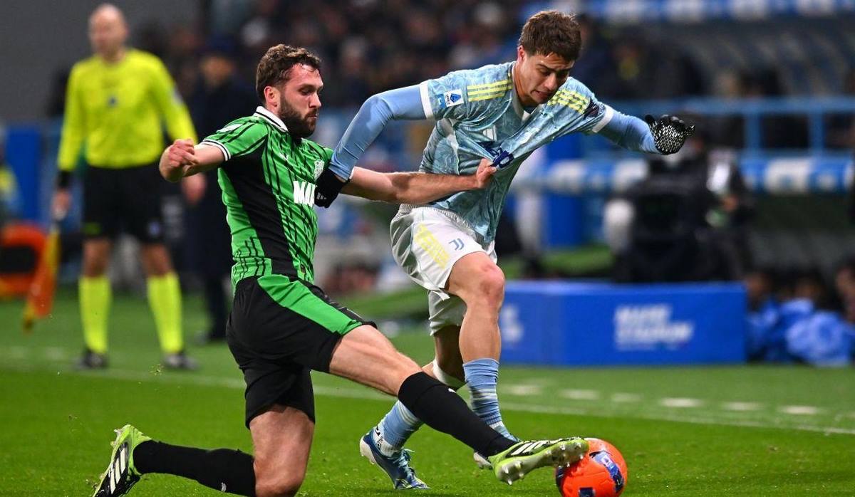 Juventus có khởi đầu ấn tượng hơn so với đối thủ